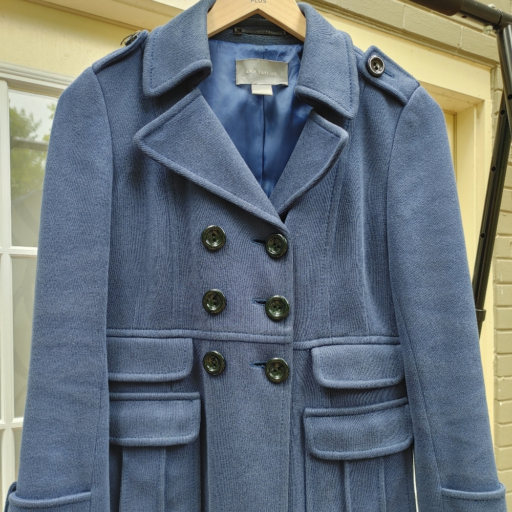 Ann Taylor Blue Coat lined size 4